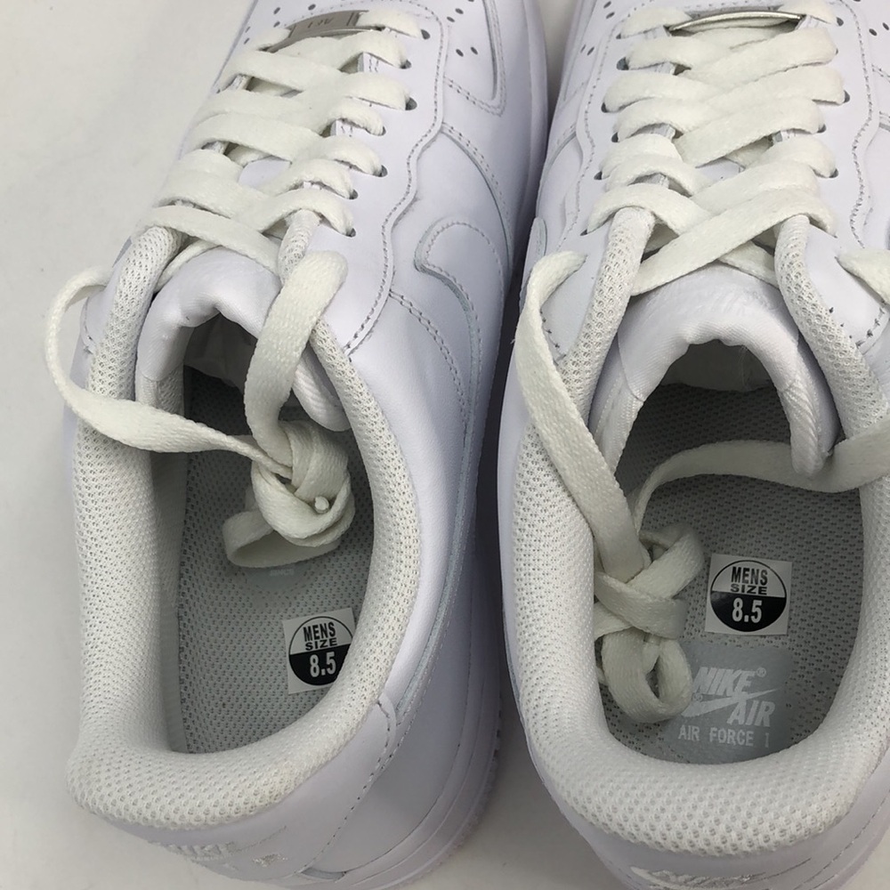 Nike Mens Air Force 1 07’ Low Triple White CW2288-111 Classic Sneakers -Size 8.5 - Picture 14 of 16